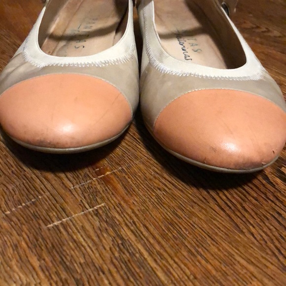 Hispanitas Flats ladies 8.5 Narrow - Picture 4 of 10